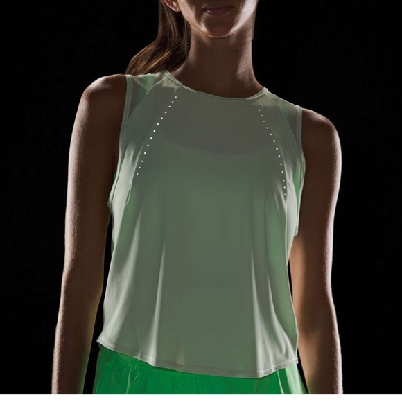 Lululemon Sculpt Cropped Tank Top - Picture 3 of 9